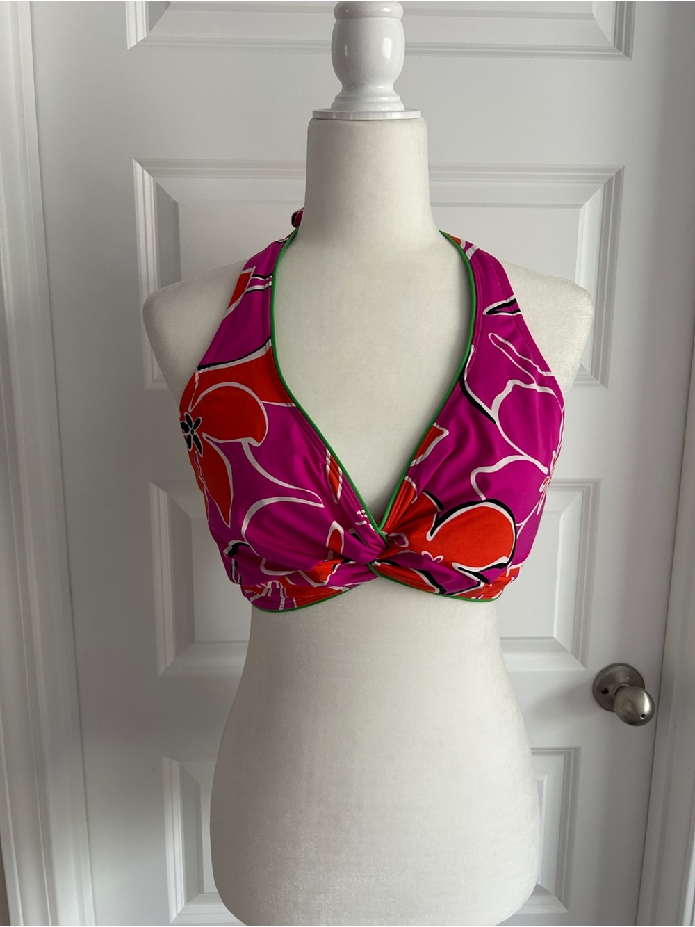 JAG Adjustable Halter Bikini Top SZ 36 D/DD